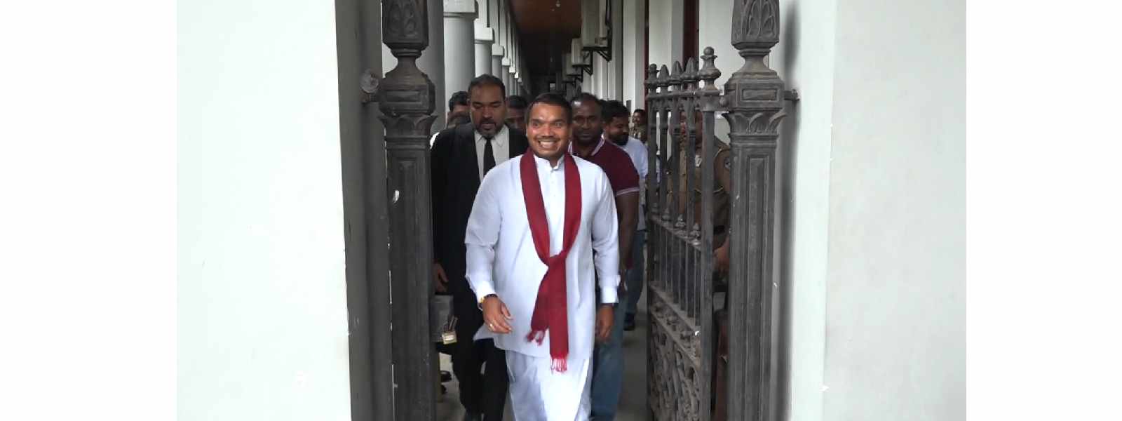 නාමල් අද අධිකරණය හමුවට..